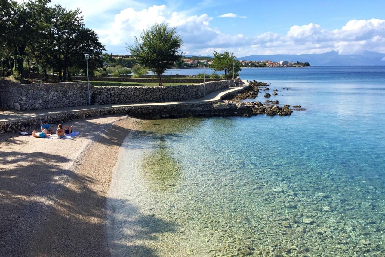 Apartments By The Sea Vantacici, Krk - 5347 Malinska Exterior foto